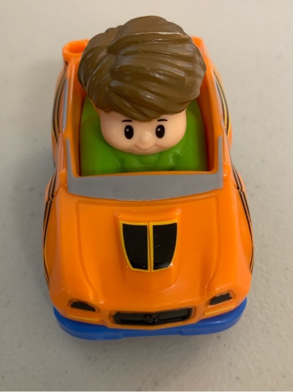 Fisher Price Little People Wheelies Orange Car Brown Hair Boy Driver Green Shirt
